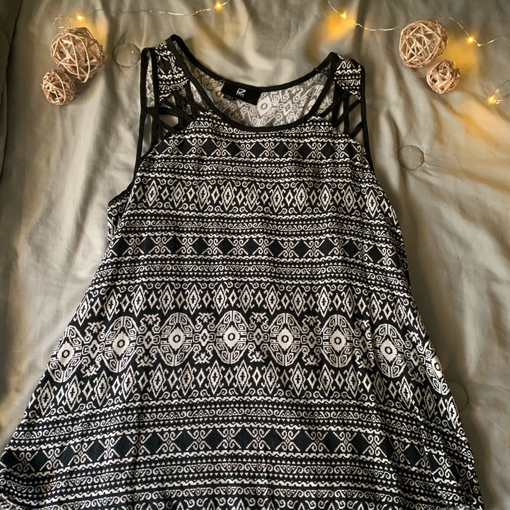 Thin tank top